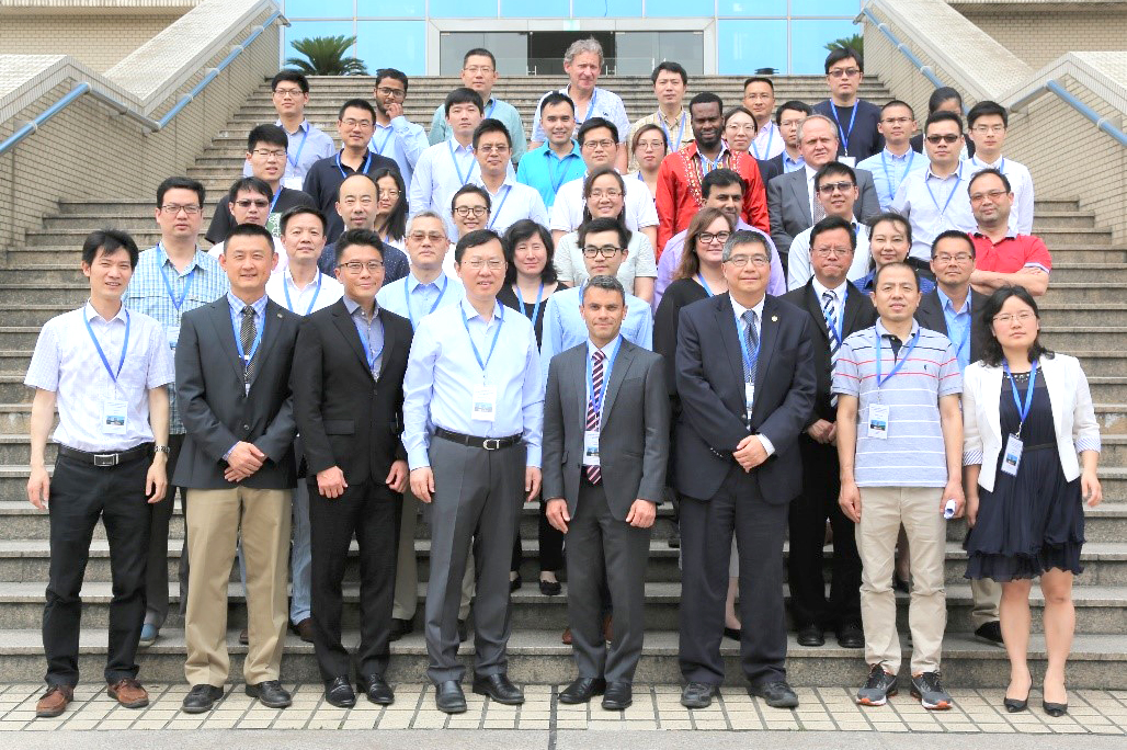 华东师范大学-阿尔伯塔大学精密光谱与纳米技术研讨会召开