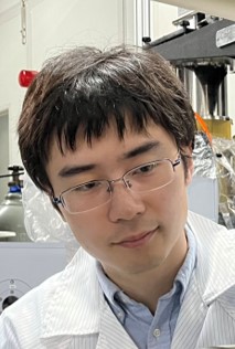 袁翔